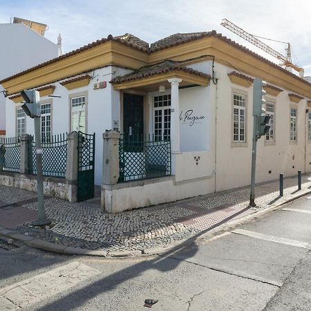 Le Penguin Hostel Faro Exterior photo