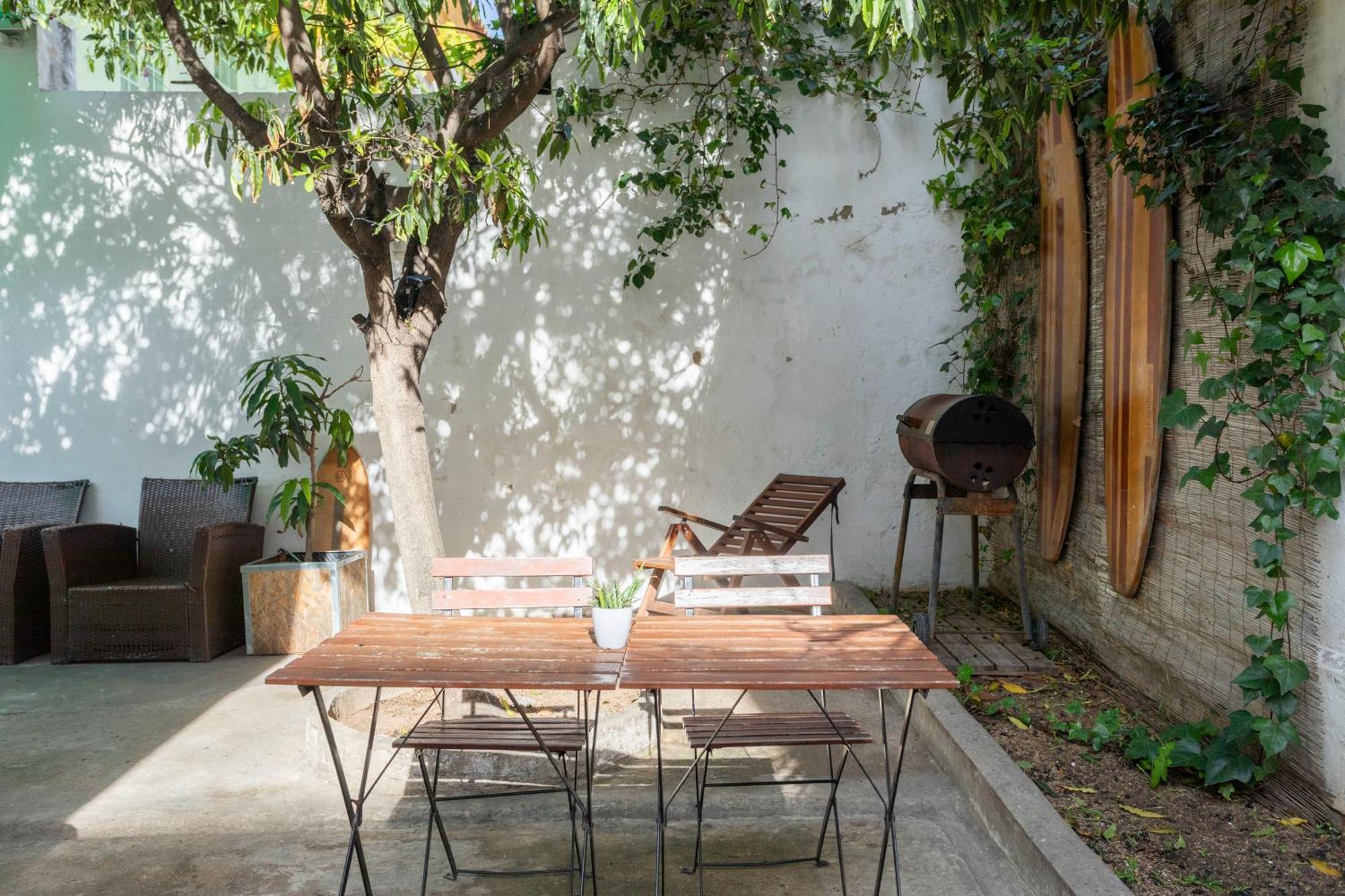 Le Penguin Hostel Faro Exterior photo